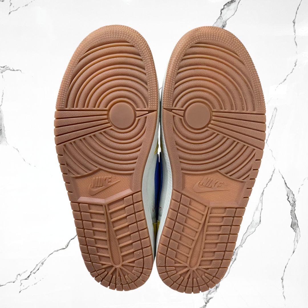 Jordan 1 Low OG Travis Scott Canary (W) (De Uso)