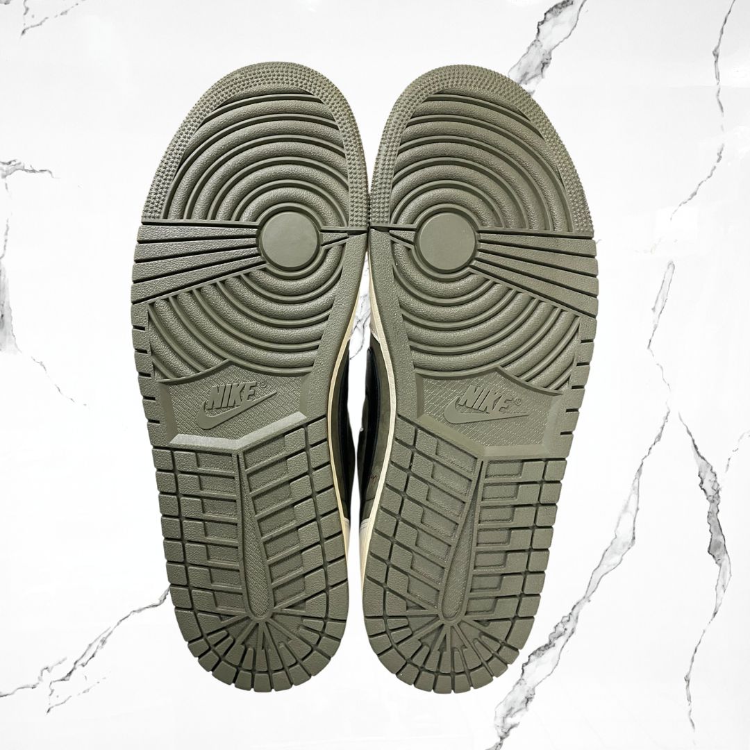 Jordan 1 Low OG Travis Scott Medium Olive (De Uso)