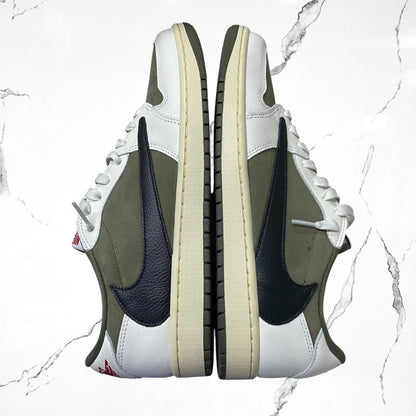 Jordan 1 Low OG Travis Scott Medium Olive (De Uso) - Urban Utility