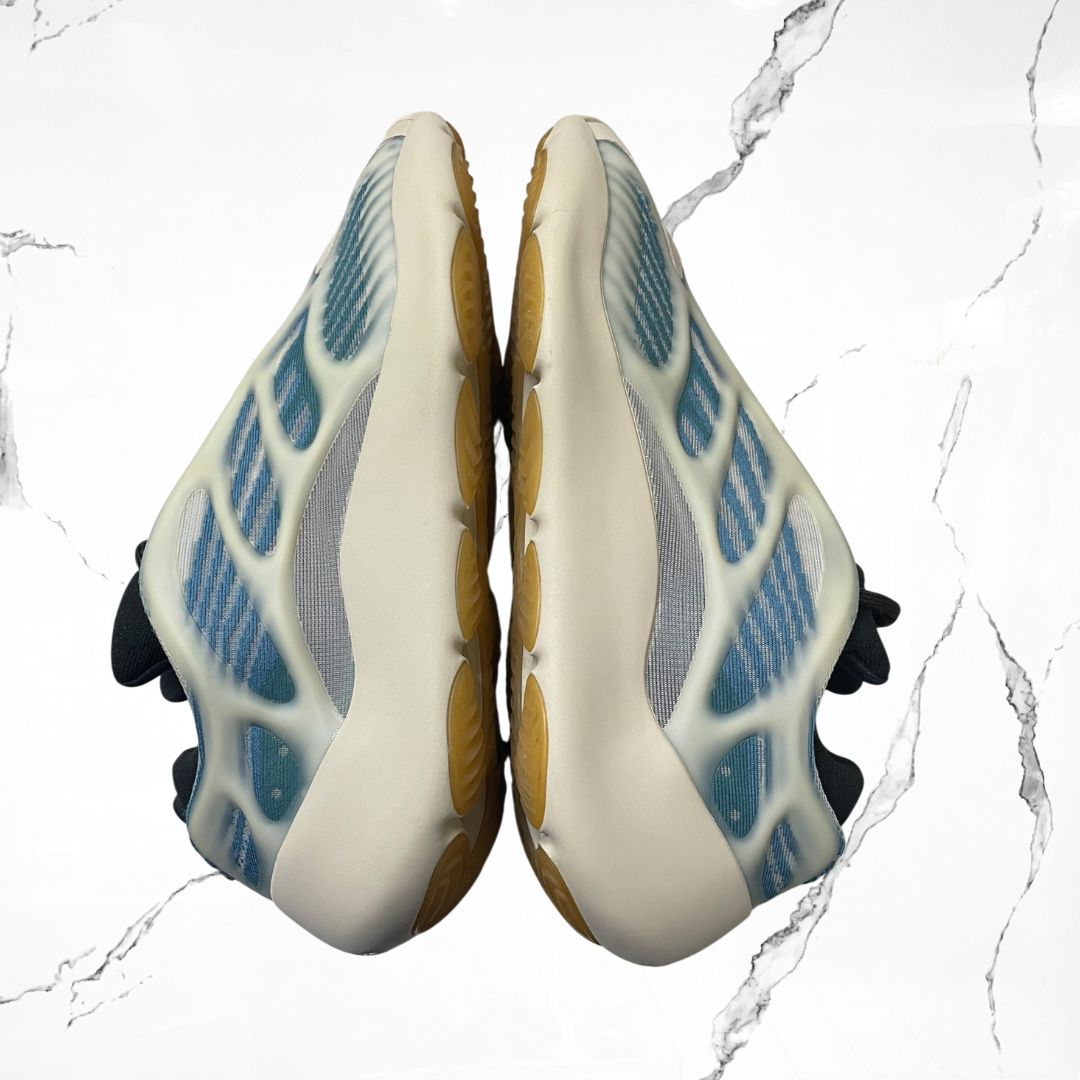 Adidas Yeezy 700 V3 Kyanite (De Uso)