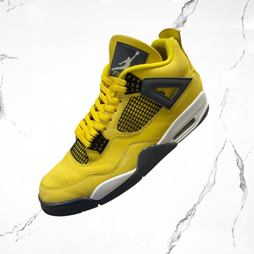 Jordan 4 Retro Lightning (2021) (De Uso)