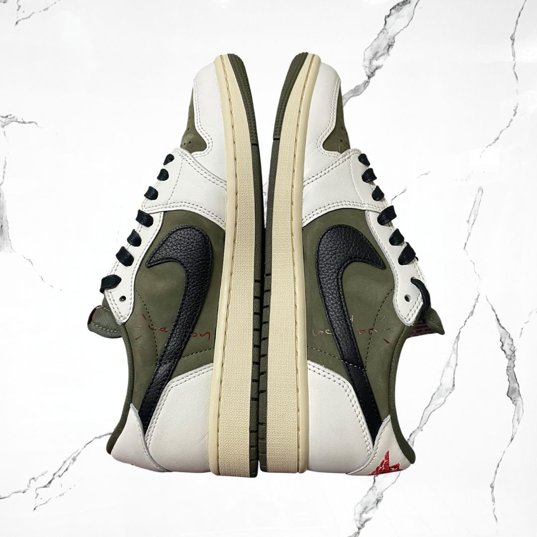 Jordan 1 Low OG Travis Scott Medium Olive (De Uso) - Urban Utility