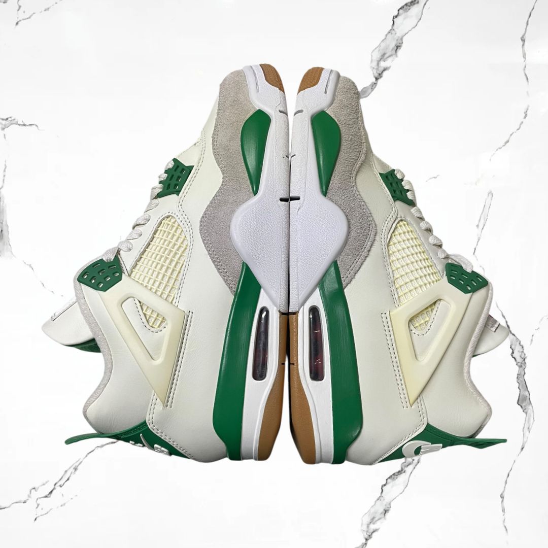 Jordan 4 SB Pine Green (De uso)