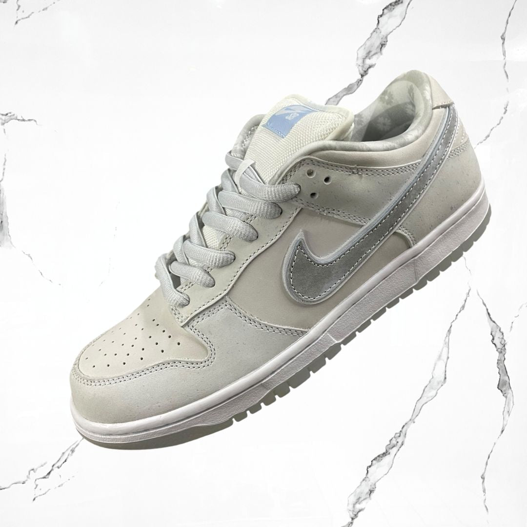 Nike Dunk SB Low White Lobster (Friends and Family)