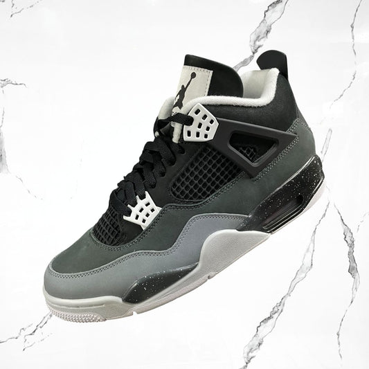 Jordan 4 Fear (2024) (De Uso) - Urban Utility