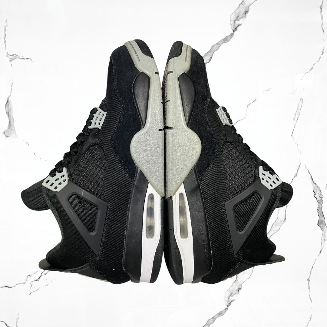 Jordan 4 Black Canvas (De Uso) - Urban Utility