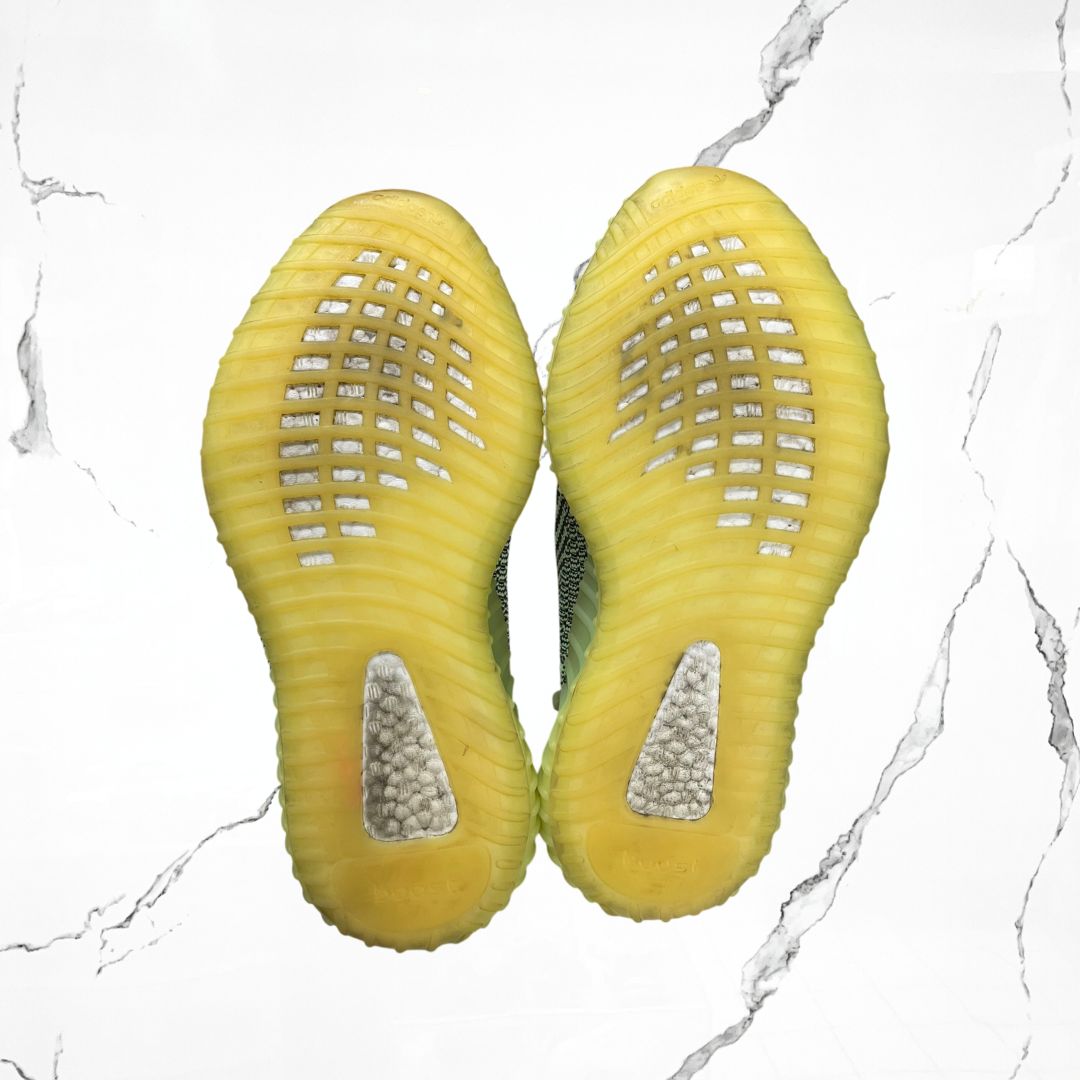 Adidas Yeezy Boost 350 V2 Yeezreel (Non - Reflective) (De Uso) - Urban Utility