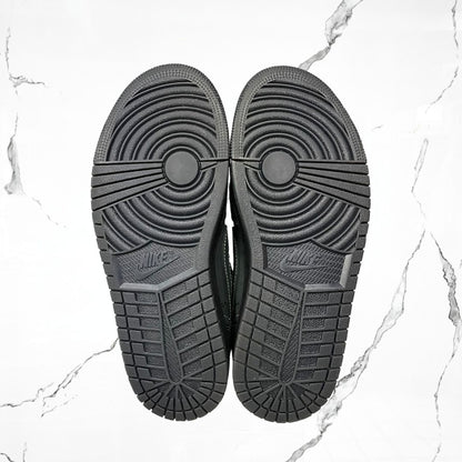 Jordan 1 Low Travis Scott Black Phantom (De Uso) - Urban Utility
