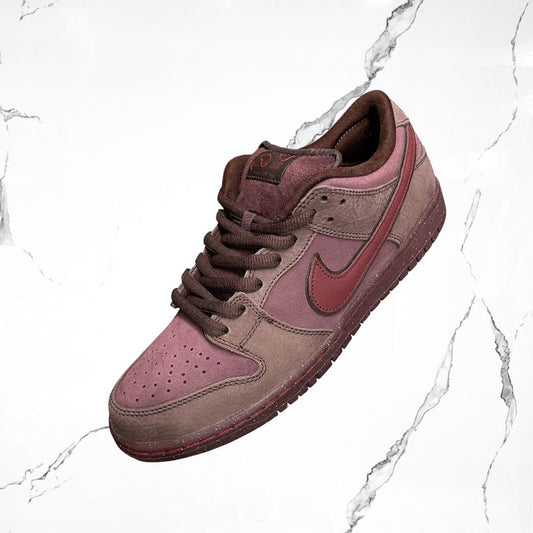 Nike Dunk SB Low City of Love Burgundy Crush - Urban Utility
