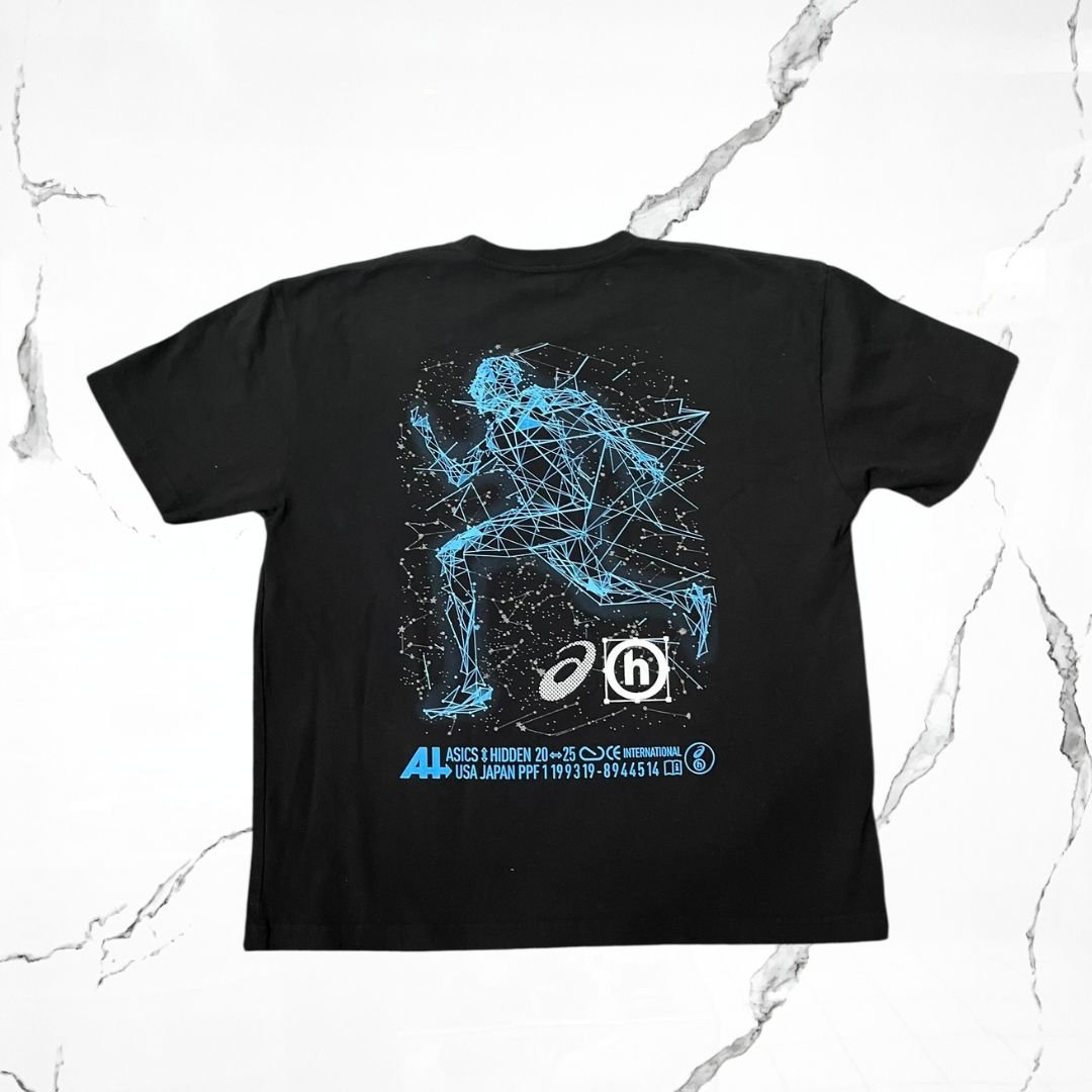 Hidden Dusk Running Man Costellation Black T-shirt - Urban Utility