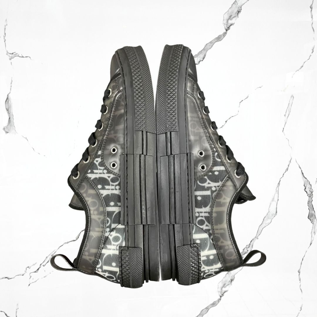Dior B23 Low Top White Black Oblique (De Uso) - Urban Utility