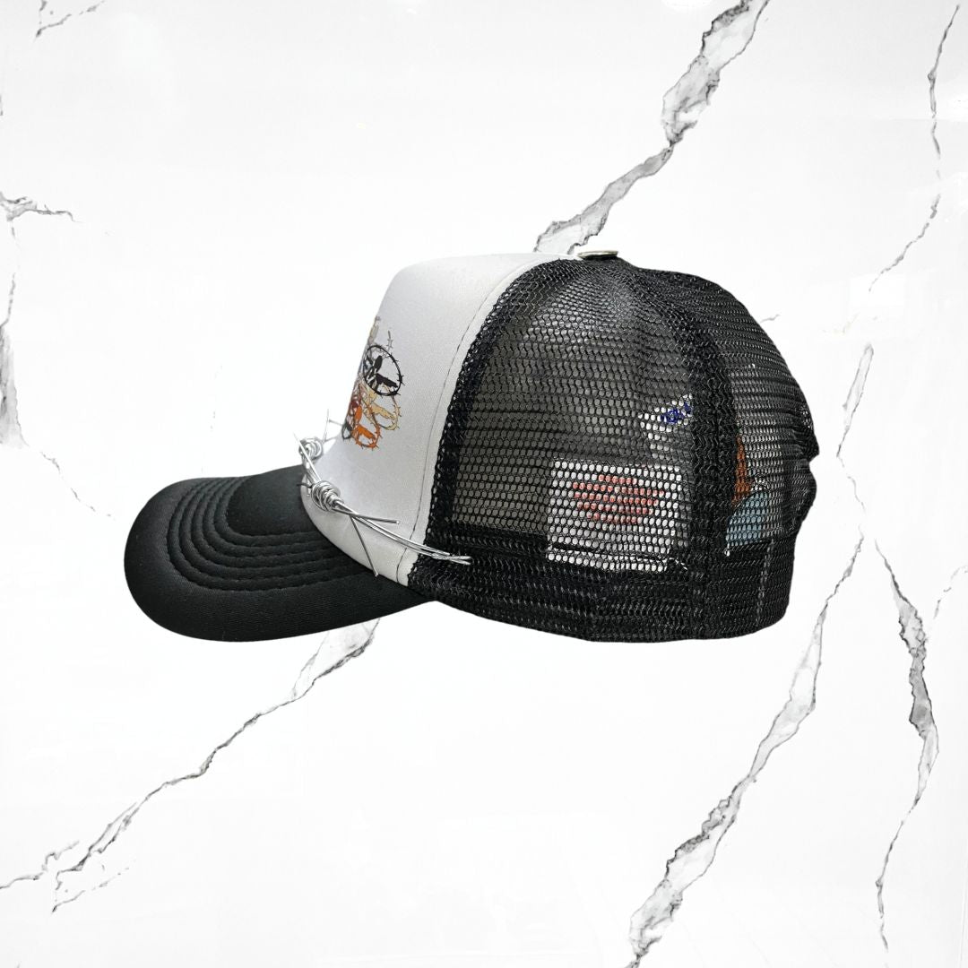 Palida Trucker Hat Parches Colors White Black Cap