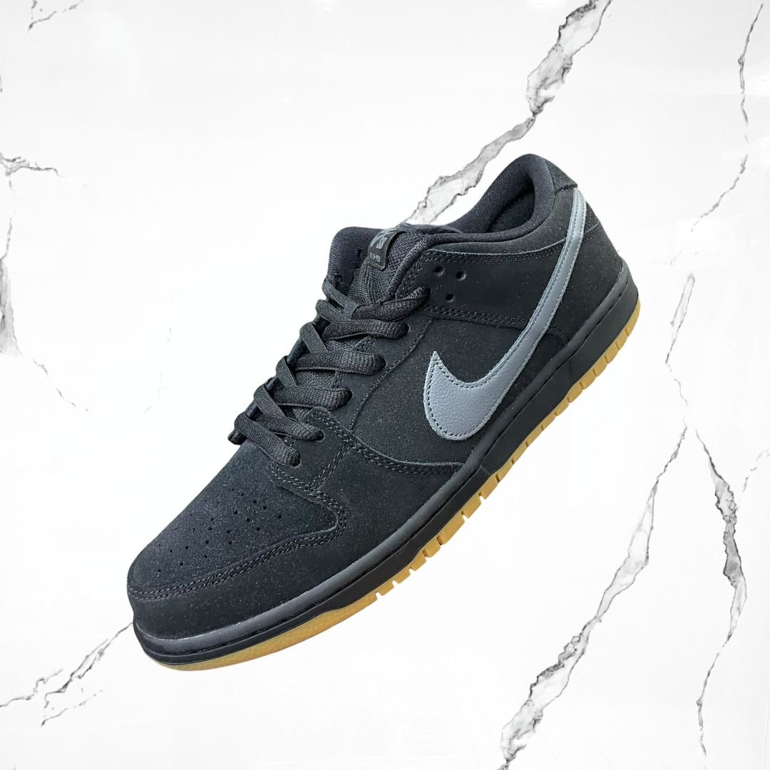 Nike Dunk SB Low Fog - Urban Utility