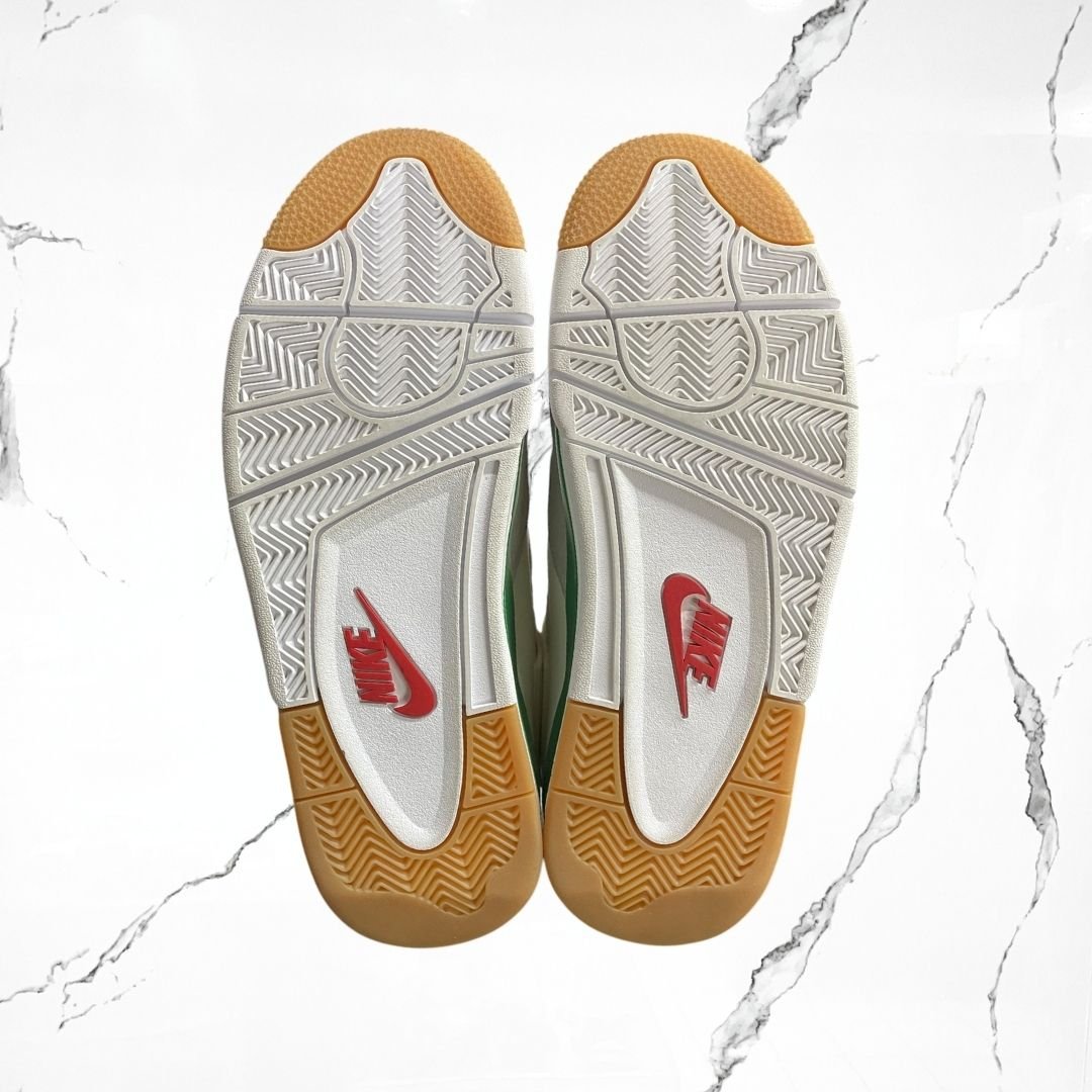 Jordan 4 SB Pine Green (De Uso)