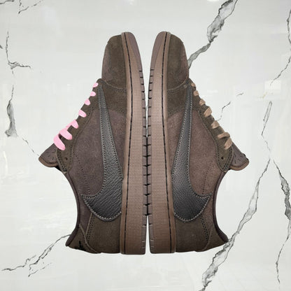 Jordan 1 Low OG Travis Scott Velvet Brown (De Uso) - Urban Utility