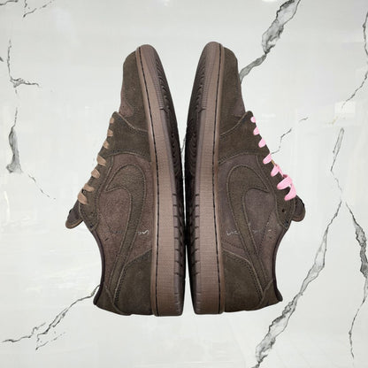 Jordan 1 Low OG Travis Scott Velvet Brown (De Uso) - Urban Utility