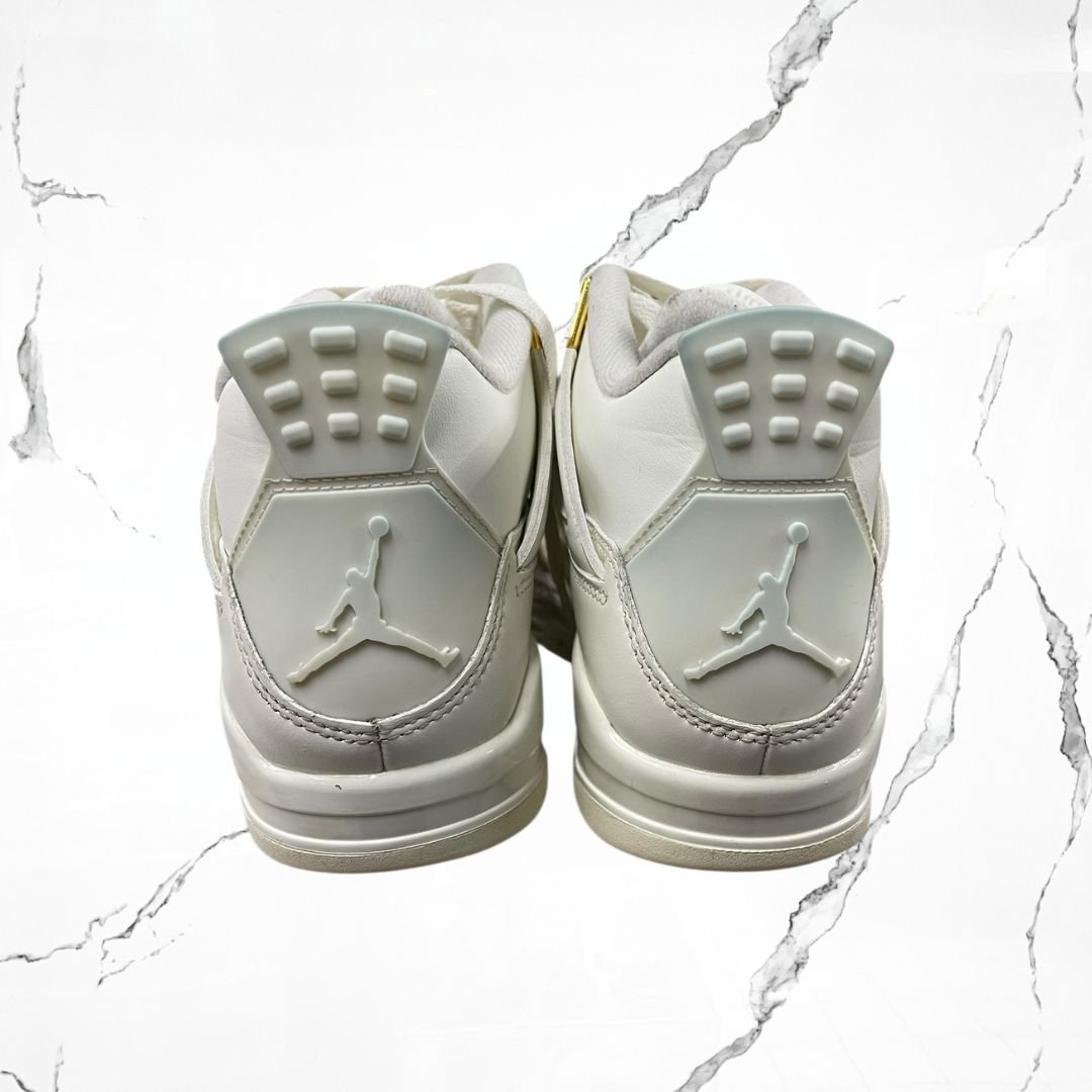 Jordan 4 Metallic Gold (Women's) (De Uso) - Urban Utility