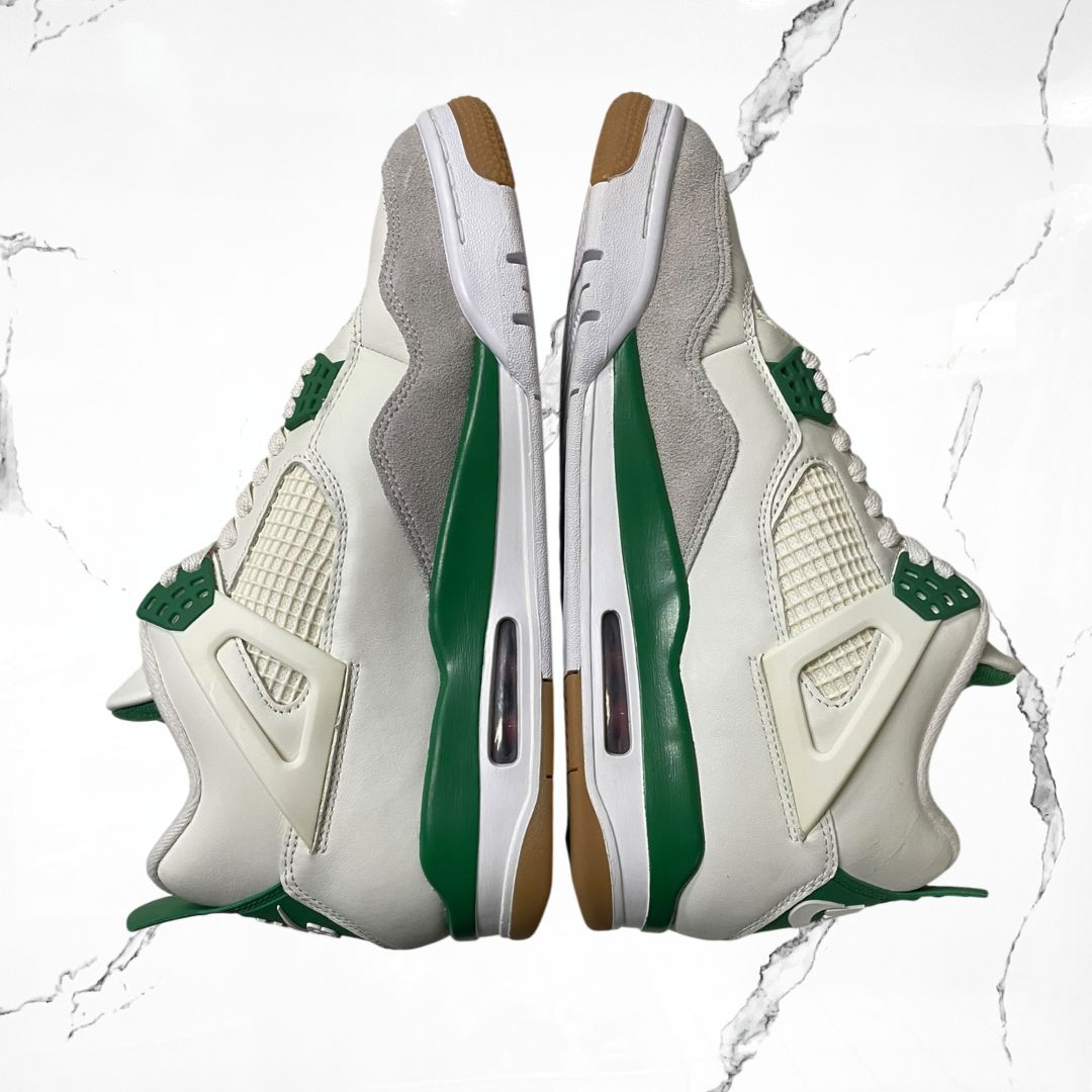 Jordan 4 SB Pine Green (De Uso)