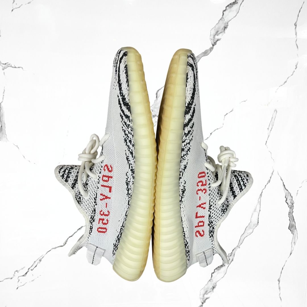 Yeezy Boost 350 V2 Zebra (De Uso) - Urban Utility