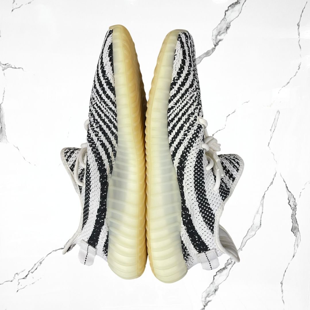 Yeezy Boost 350 V2 Zebra (De Uso) - Urban Utility